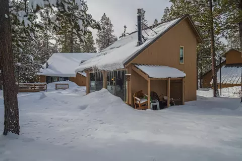Other - 17606 Cluster Cabin Ln #3, Sunriver, OR 97707 photo 4 of 8