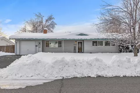 10448 Wright Ave, Klamath Falls, OR 97603