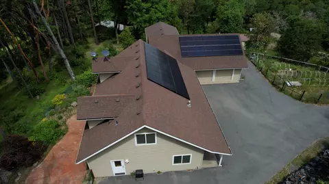 10523 Lower River Rd, Grants Pass, OR 97526