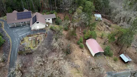10523 Lower River Rd, Grants Pass, OR 97526