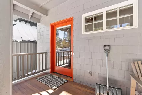18102 Dixie Mountain Ln, Sunriver, OR 97707 photo 2