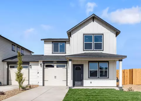 3415 NW 8th St #LOT 10, Redmond, OR 97756
