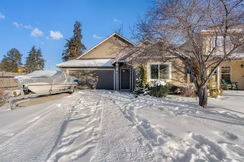 61096 Borden Dr, Bend, OR 97702