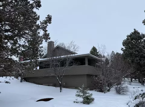 1199 NW Redfield Cir, Bend, OR 97703