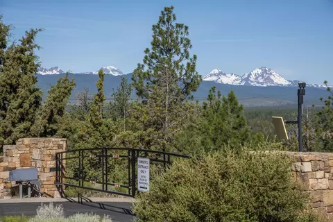 3700 NW Perspective Dr, Bend, OR 97703 photo 13