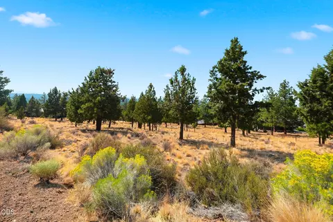 3700 NW Perspective Dr, Bend, OR 97703 photo 10