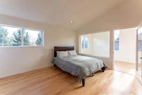 Bedroom - 615 NW Riverfront St, Bend, OR 97703 photo 2 of 2