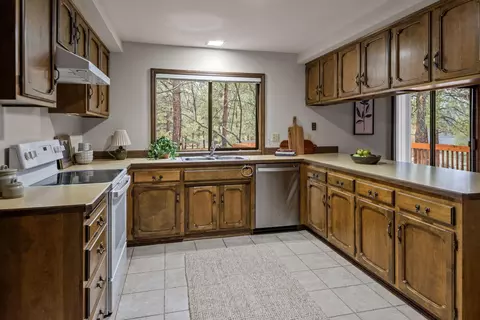 60205 Ridgeview Dr E, Bend, OR 97702 photo 9