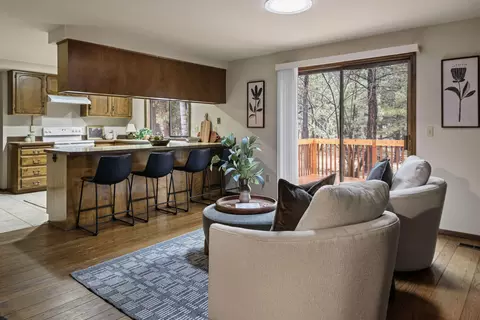 60205 Ridgeview Dr E, Bend, OR 97702 photo 8