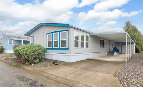 137 Blue Spruce Ln, Grants Pass, OR 97527