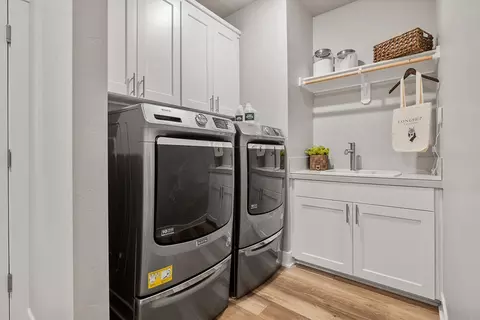 3949 NE Oakside Loop, Bend, OR 97701 photo 9