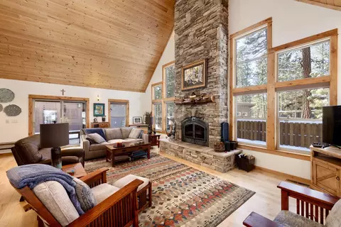 Living - 14243 Whitewater Loop, La Pine, OR 97739 photo 1 of 4