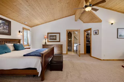 Bedroom - 14243 Whitewater Loop, La Pine, OR 97739 photo 1 of 3