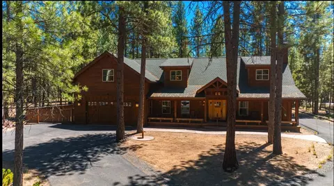 Exterior - 14243 Whitewater Loop, La Pine, OR 97739 photo 4 of 14
