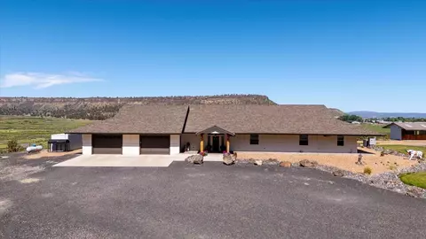 2250 S Main St, Prineville, OR 97754
