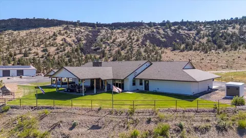 2250 S Main St, Prineville, OR 97754
