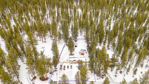 15360 Bear St, La Pine, OR 97739