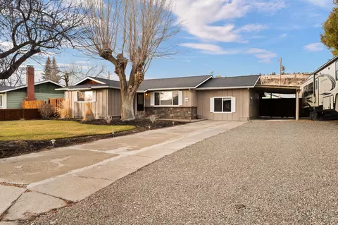 2805 Slayton Ct, Prineville, OR 97754