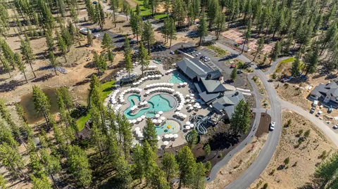 View/Area - 56545 Sunstone Loop #121, Bend, OR 97707 photo 9 of 12