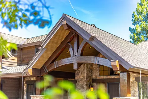 Exterior - 56545 Sunstone Loop #121, Bend, OR 97707 photo 2 of 17
