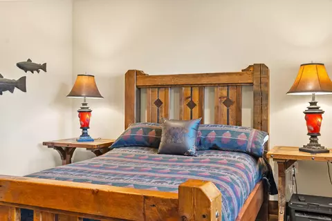 Bedroom - 56545 Sunstone Loop #121, Bend, OR 97707 photo 9 of 13