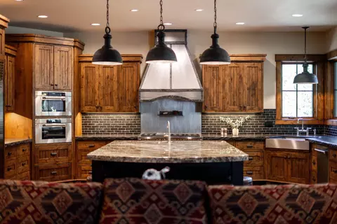 Kitchen - 56545 Sunstone Loop #121, Bend, OR 97707 photo 4 of 16