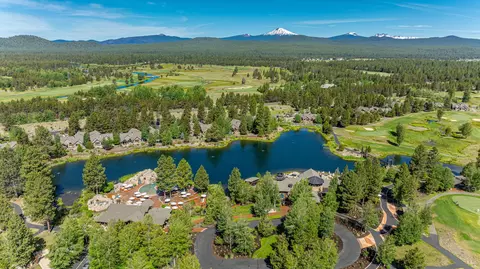 View/Area - 56545 Sunstone Loop #121, Bend, OR 97707 photo 8 of 12