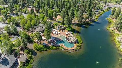 Exterior - 56545 Sunstone Loop #121, Bend, OR 97707 photo 13 of 17