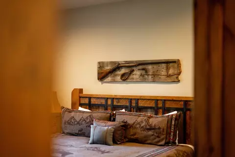 Bedroom - 56545 Sunstone Loop #121, Bend, OR 97707 photo 7 of 13