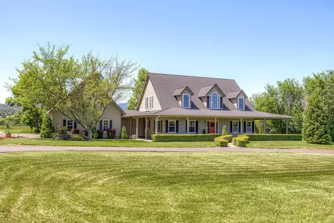1760 Minear Rd, Medford, OR 97501