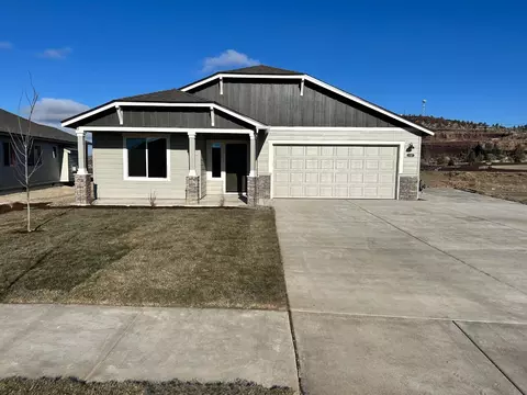 1156 NW Varnish Ave #33, Redmond, OR 97756