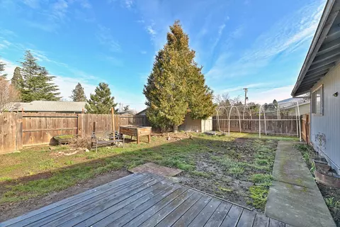 Other - 3620 Hilsinger Rd, Phoenix, OR 97535 photo 4 of 6