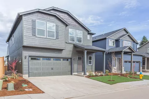 3512 NW 8th St #54, Redmond, OR 97756