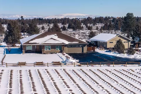 60940 Billadeau Rd, Bend, OR 97702