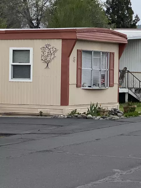 4741 S 6th St UNIT 8, Klamath Falls, OR 97603