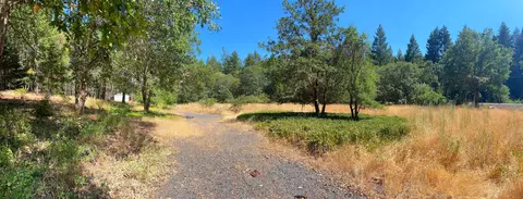 101 Mcmullen Creek Rd, Selma, OR 97538