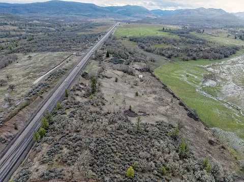 13546 Highway 140, Eagle Point, OR 97524 photo 8