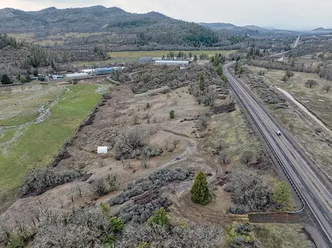 13546 Highway 140, Eagle Point, OR 97524 photo 7