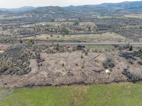 13546 Highway 140, Eagle Point, OR 97524 photo 10