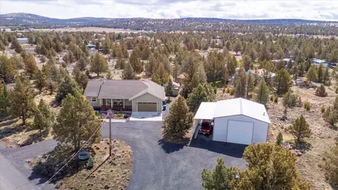 4948 S Sioux Loop, Prineville, OR 97754