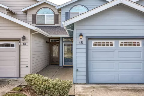 3855 Dover Ridge Dr #15, Medford, OR 97504