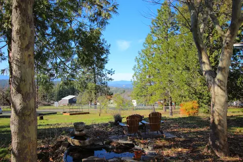 726 Summit Loop, Grants Pass, OR 97527 photo 30