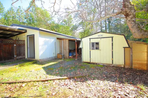 726 Summit Loop, Grants Pass, OR 97527 photo 27