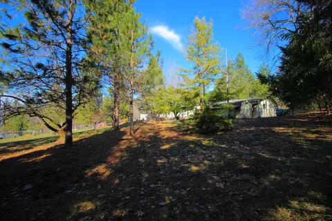 726 Summit Loop, Grants Pass, OR 97527 photo 25