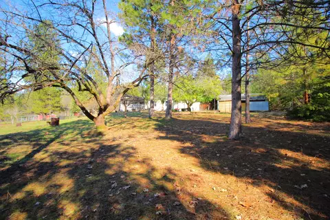 726 Summit Loop, Grants Pass, OR 97527 photo 24