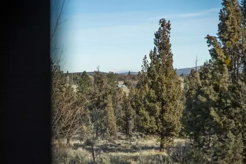 64891 Collins Rd, Bend, OR 97701 photo 43
