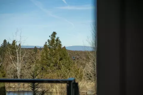 64891 Collins Rd, Bend, OR 97701 photo 42
