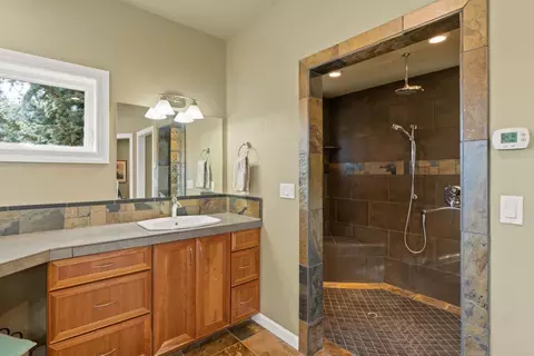 64891 Collins Rd, Bend, OR 97701 photo 19