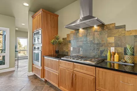 64891 Collins Rd, Bend, OR 97701 photo 13
