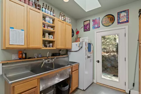 64891 Collins Rd, Bend, OR 97701 photo 29
